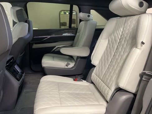 Used 2025 Cadillac Escalade IQ Luxury 1 image 22