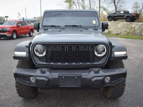Used 2024 Jeep Wrangler Willys AWD/4WD image 8
