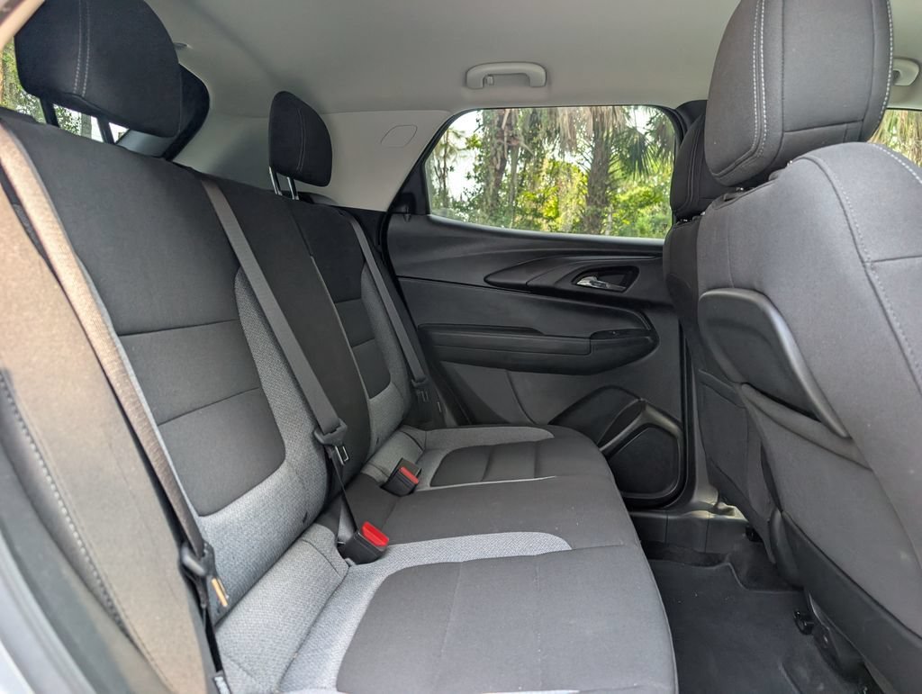 Used 2023 Chevrolet TrailBlazer LT w/ Convenience Package FWD image 19
