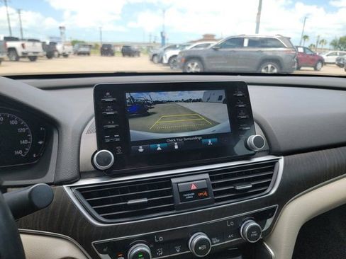Used 2022 Honda Accord EX-L image 26
