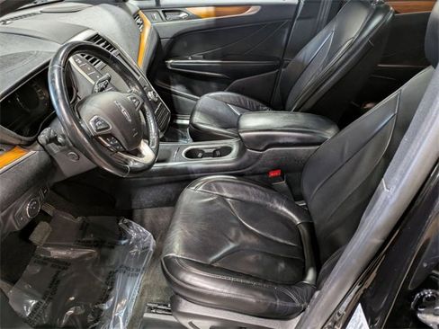 Used 2019 Lincoln MKC Reserve w/ MKC Climate Package image 12