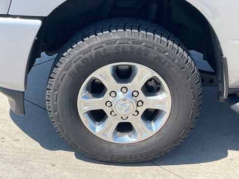 Used 2019 RAM 2500 Big Horn AWD/4WD image 4