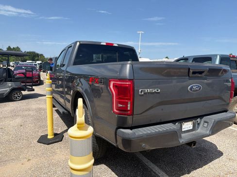 Used 2017 Ford F150 Lariat w/ Equipment Group 502A Luxury AWD/4WD image 12