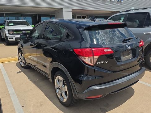 Used 2016 Honda HR-V LX image 8