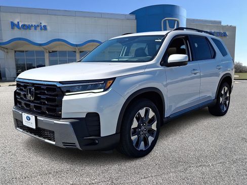 New 2026 Honda Pilot Elite image 2
