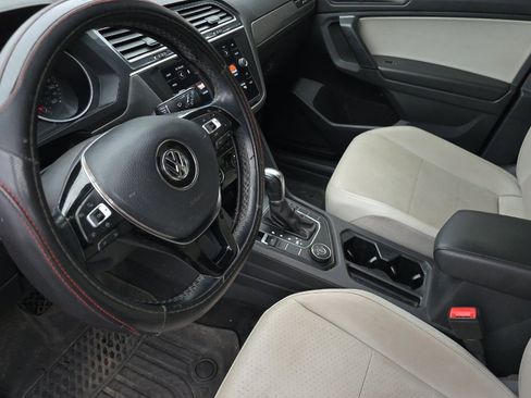 Used 2019 Volkswagen Tiguan S image 11
