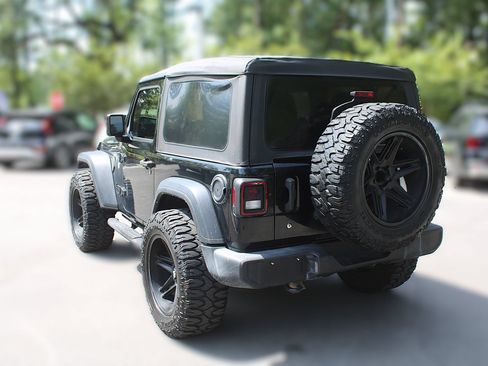 Used 2021 Jeep Wrangler Sport AWD/4WD image 7