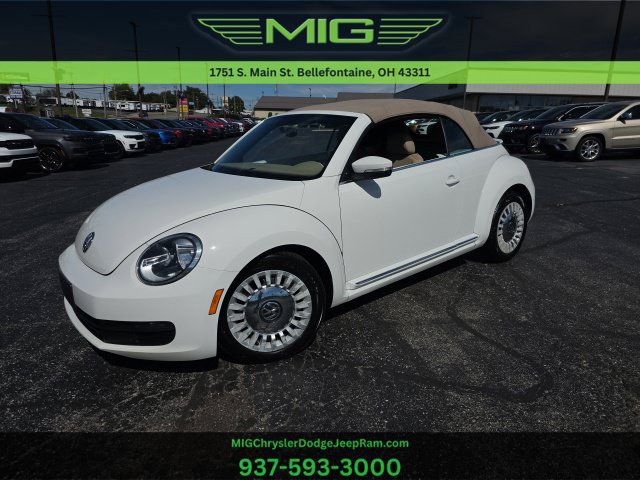 Used 2013 Volkswagen Beetle 2.5 FWD image 1