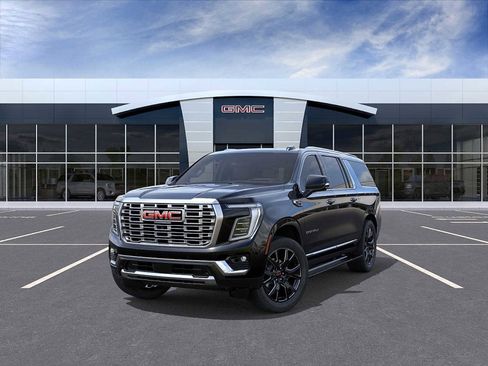New 2026 GMC Yukon XL Denali image 8