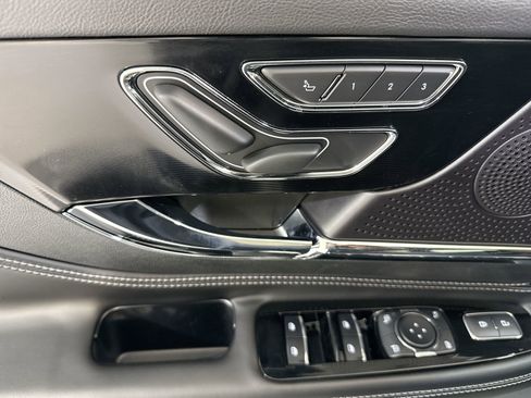New 2026 Lincoln Corsair Premiere FWD image 11