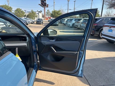 New 2026 Volkswagen Tiguan SE R-Line AWD/4WD image 20