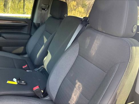Used 2023 Chevrolet Silverado 1500 LT w/ Protection Package RWD image 7