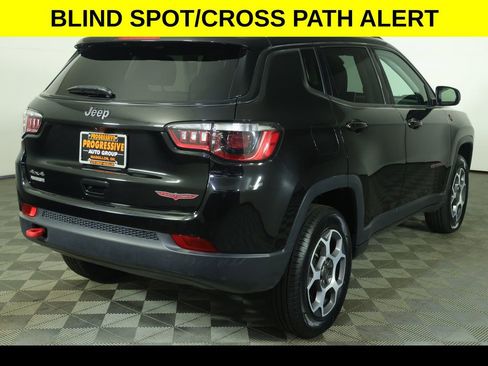 Used 2022 Jeep Compass Trailhawk w/ Trailhawk Convenience Group image 11