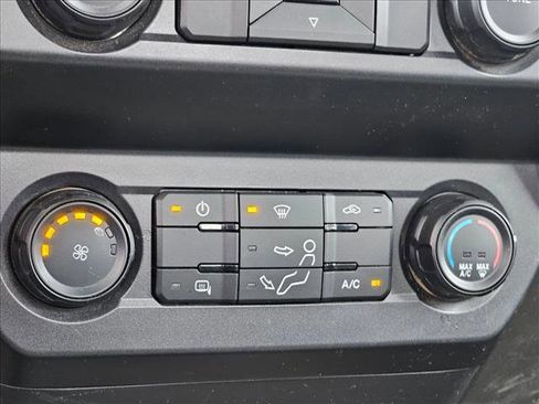 Used 2022 Ford F250 XL w/ Power Equipment Group image 17