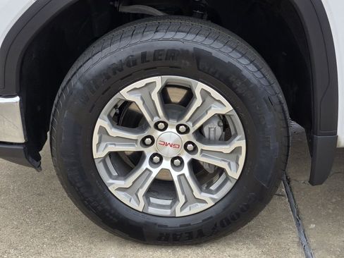 Used 2024 GMC Sierra 1500 SLT AWD/4WD image 10