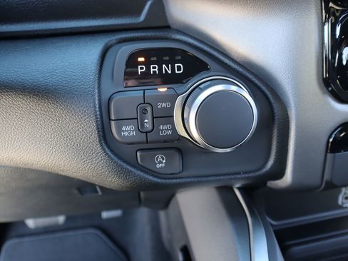 New 2026 RAM 1500 Express AWD/4WD image 7
