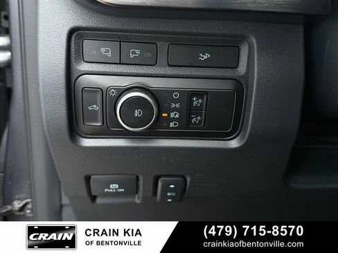 Used 2023 Ford F250 Lariat w/ Sport Appearance Package AWD/4WD image 16