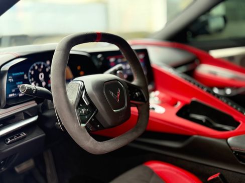 Used 2020 Chevrolet Corvette Stingray Preferred Cpe w/ 2LT Preferred Equipment Group RWD image 21