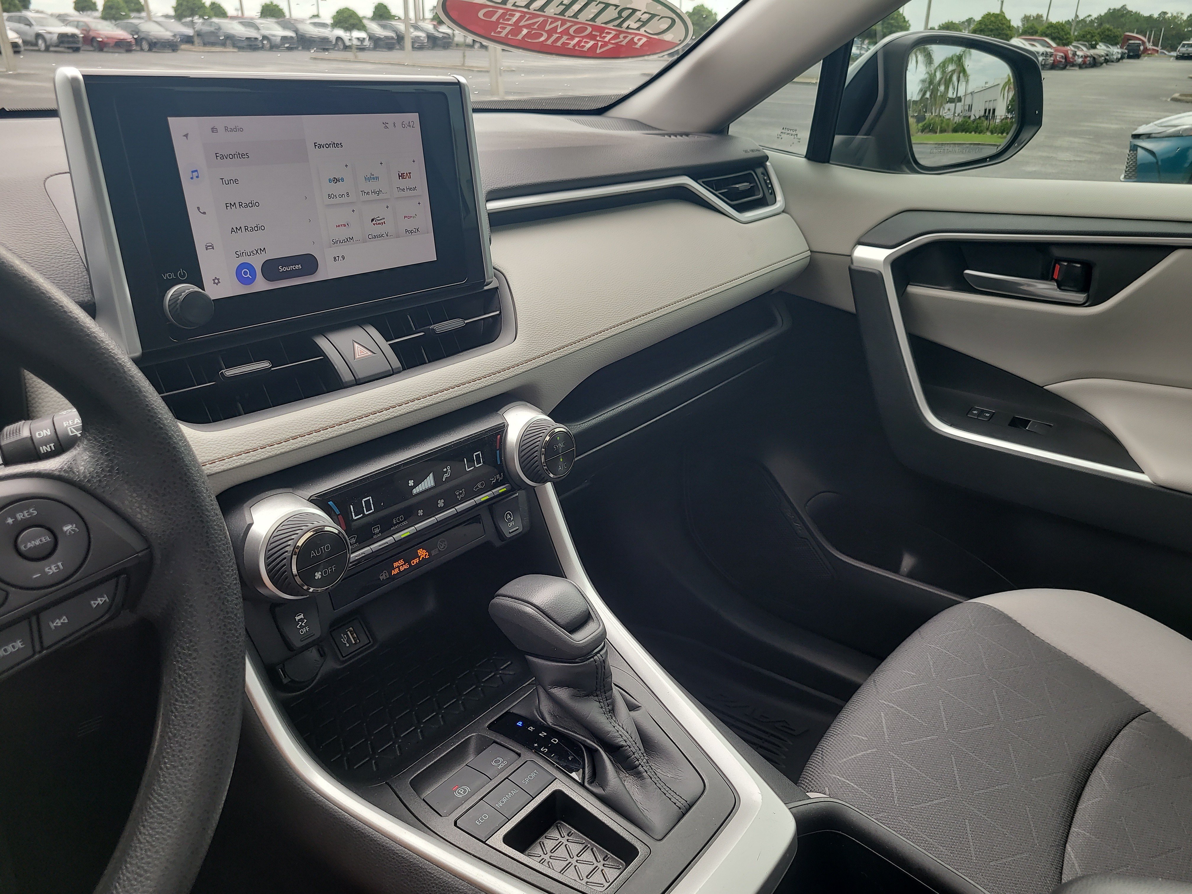 Certified 2023 Toyota RAV4 XLE w/ Convenience Package FWD image 24