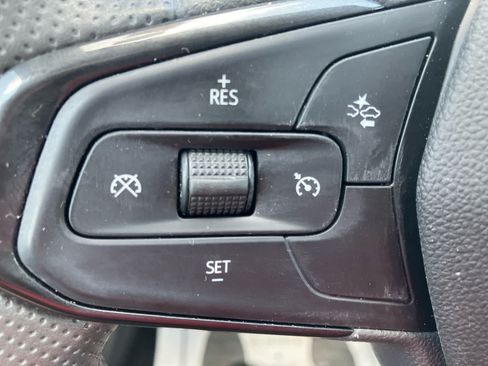 Used 2026 Chevrolet Trax LS w/ LS Convenience Package FWD image 17