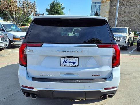 New 2026 GMC Yukon Denali w/ Denali Reserve Package AWD/4WD image 24