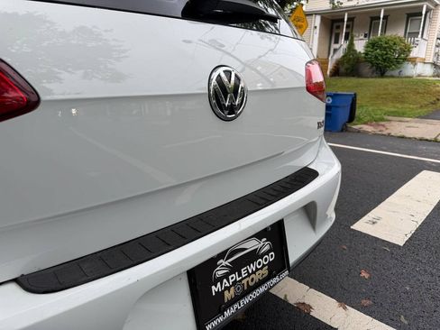 Used 2017 Volkswagen Golf Wolfsburg Edition FWD image 5
