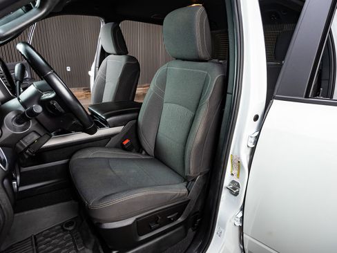 Used 2024 RAM 3500 Lone Star w/ Sport Appearance Package image 29