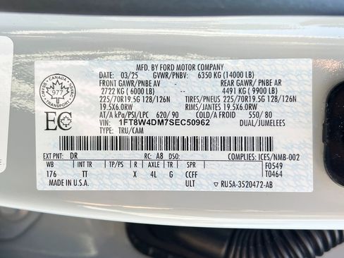 Used 2025 Ford F450 Platinum w/ Platinum Plus Package image 35