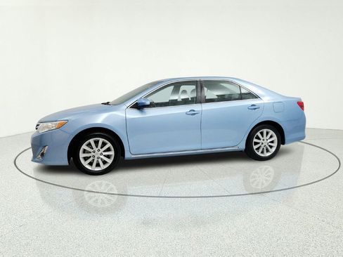 Used 2012 Toyota Camry XLE FWD image 4