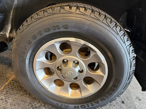 Used 2007 Toyota FJ Cruiser 4WD image 36