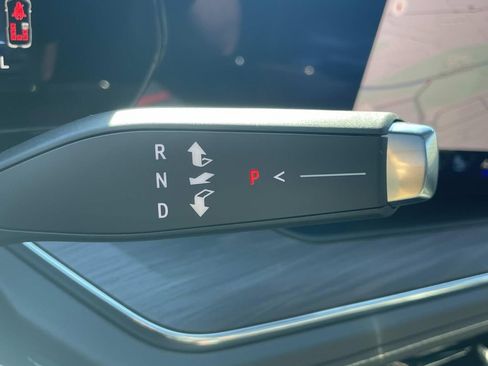 New 2026 Chevrolet Suburban Premier image 27