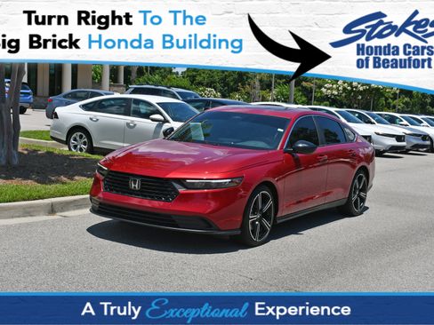 Used 2025 Honda Accord Sport image 1