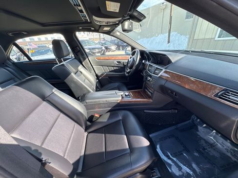 Used 2013 Mercedes-Benz E 350 4MATIC Sedan image 5
