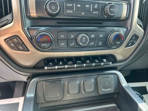 Used 2018 GMC Sierra 2500 Denali w/ Duramax Plus Package AWD/4WD image 21