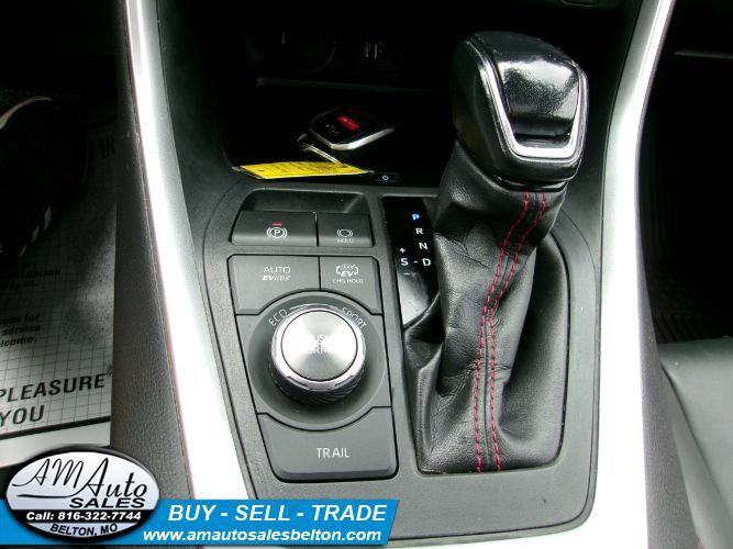 Used 2023 Toyota RAV4 XSE AWD/4WD image 13