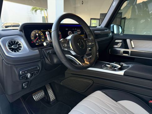 Used 2024 Mercedes-Benz G 550 image 19