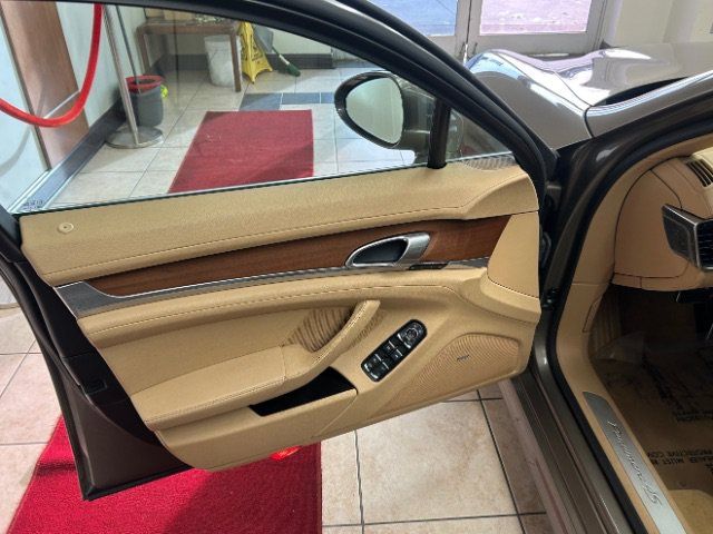 Used 2011 Porsche Panamera 4S AWD/4WD image 9