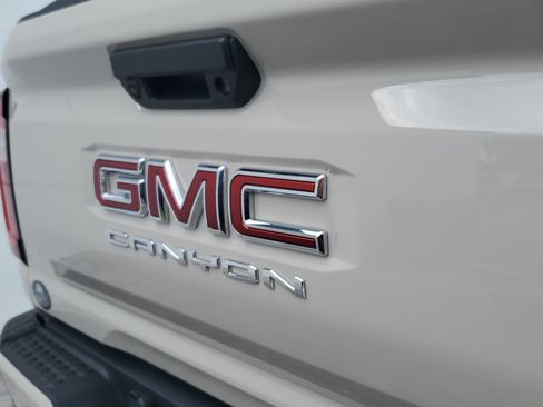 New 2026 GMC Canyon Elevation w/ Convenience Package RWD image 9