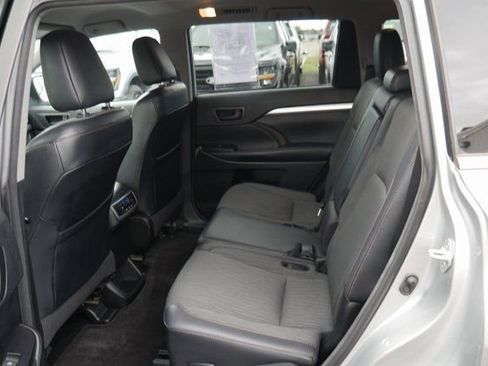 Used 2018 Toyota Highlander Plus image 22