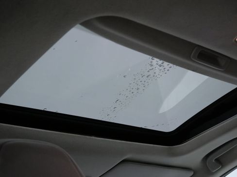 Used 2022 Honda HR-V EX image 4