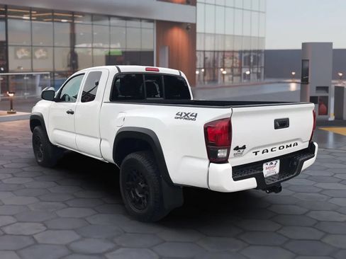 Used 2020 Toyota Tacoma SR w/ SX Package AWD/4WD image 8