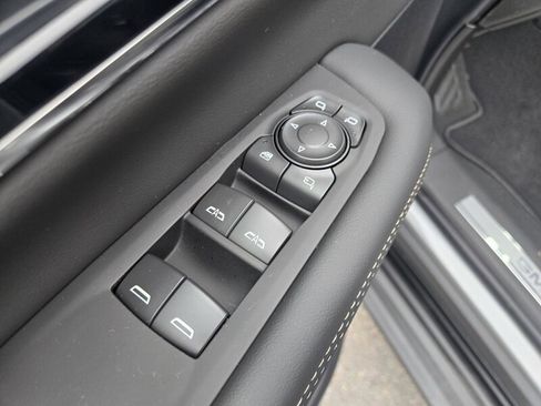 New 2026 GMC Yukon XL Elevation w/ Elevation Premium Package image 26