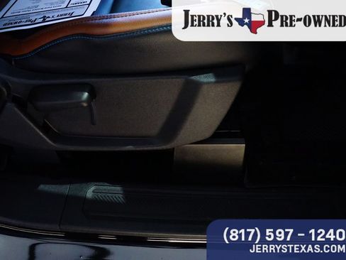 Used 2023 Ford Bronco Outer Banks AWD/4WD image 23