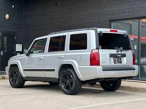 Used 2008 Jeep Commander Sport image 16