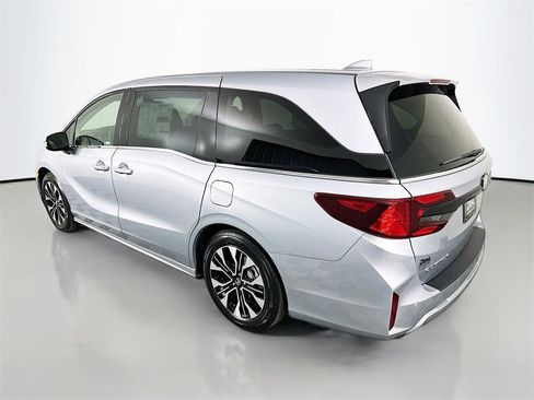New 2026 Honda Odyssey Elite image 5