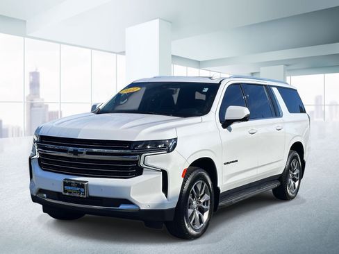Used 2022 Chevrolet Suburban LT w/ LT Signature Plus Package AWD/4WD image 1