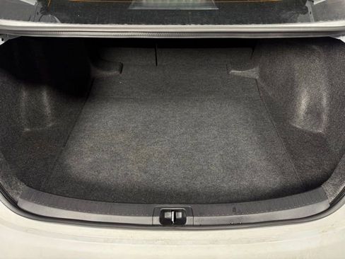 Used 2025 Toyota Corolla SE image 25