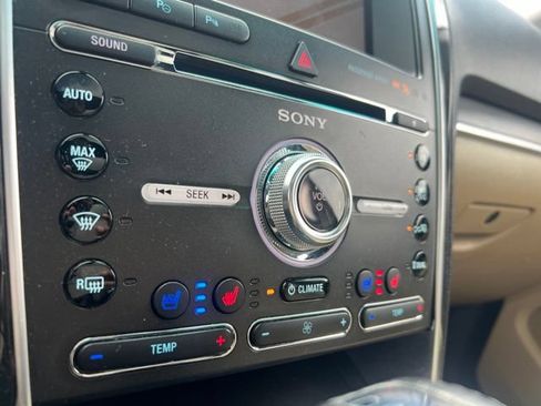 Used 2016 Ford Explorer Limited w/ Equipment Group 301A FWD image 16