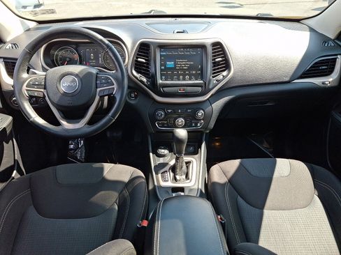 Used 2016 Jeep Cherokee Latitude w/ Comfort/Convenience Group AWD/4WD image 11