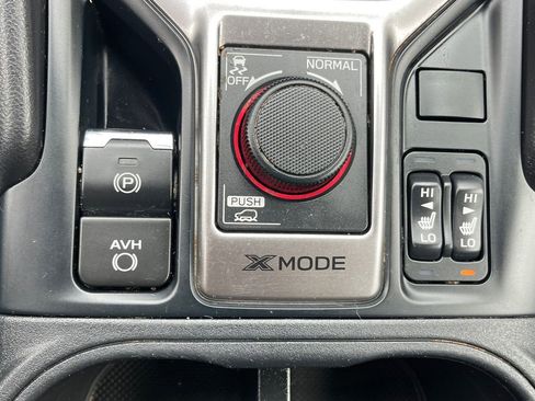 Used 2020 Subaru Forester Premium image 18